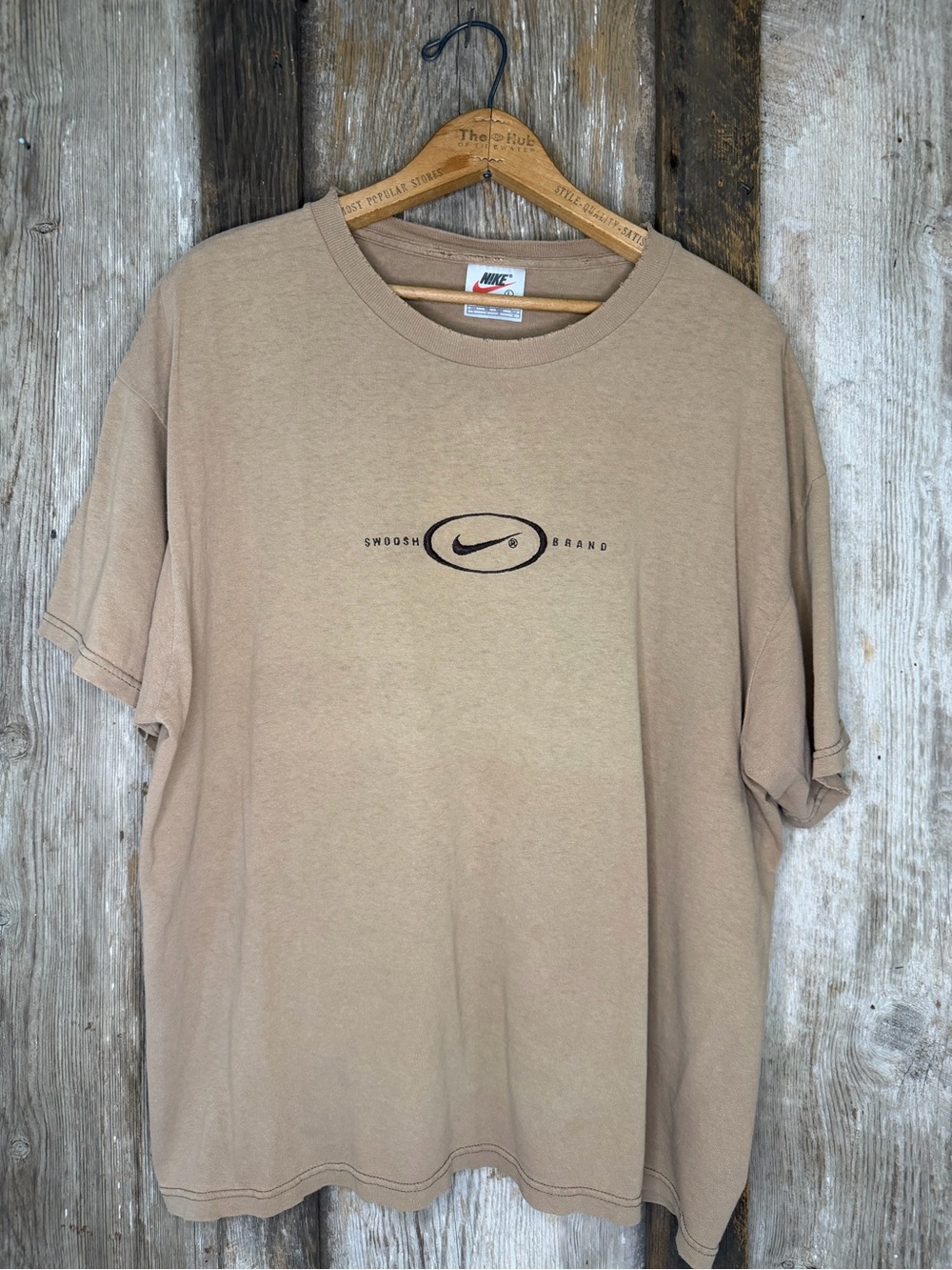 VTG 90s/Y2K Nike Embroidered Swoosh Logo Beige T-Shirt Streetwear Made in USA L